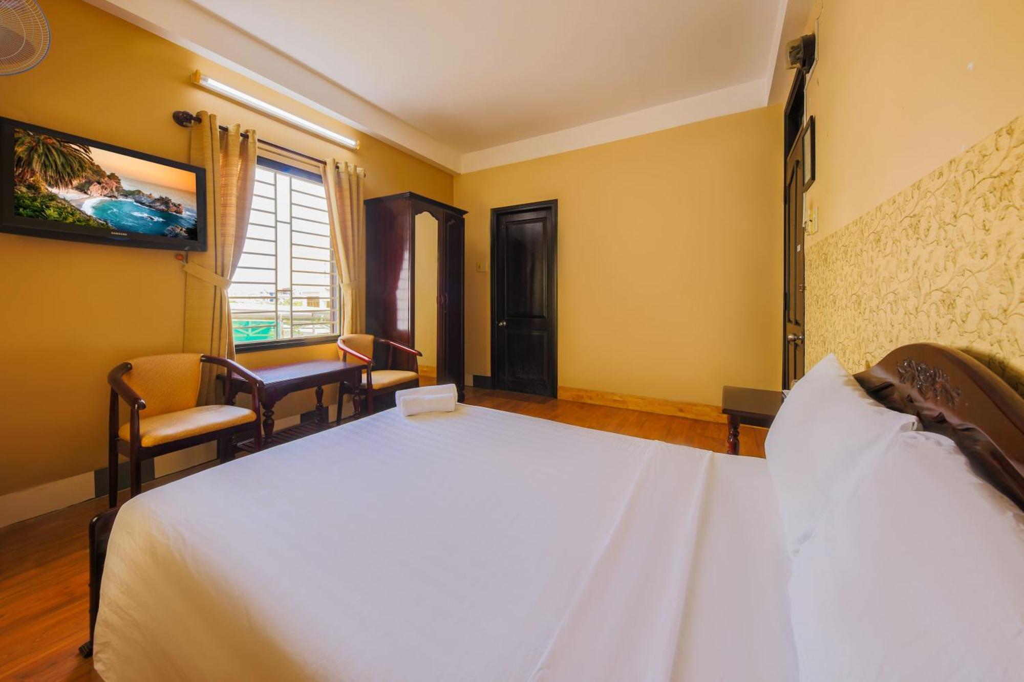 Ponys Hotel Nha Trang Exterior foto