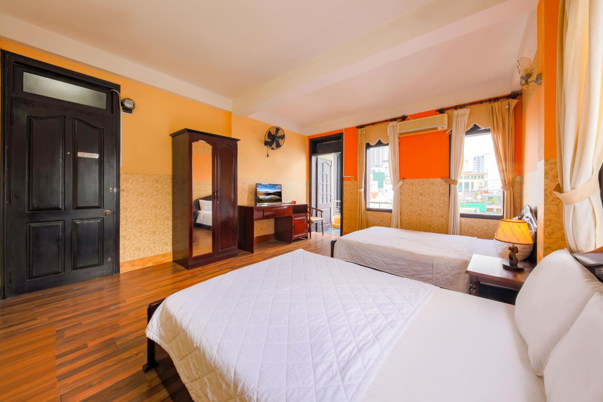 Ponys Hotel Nha Trang Exterior foto