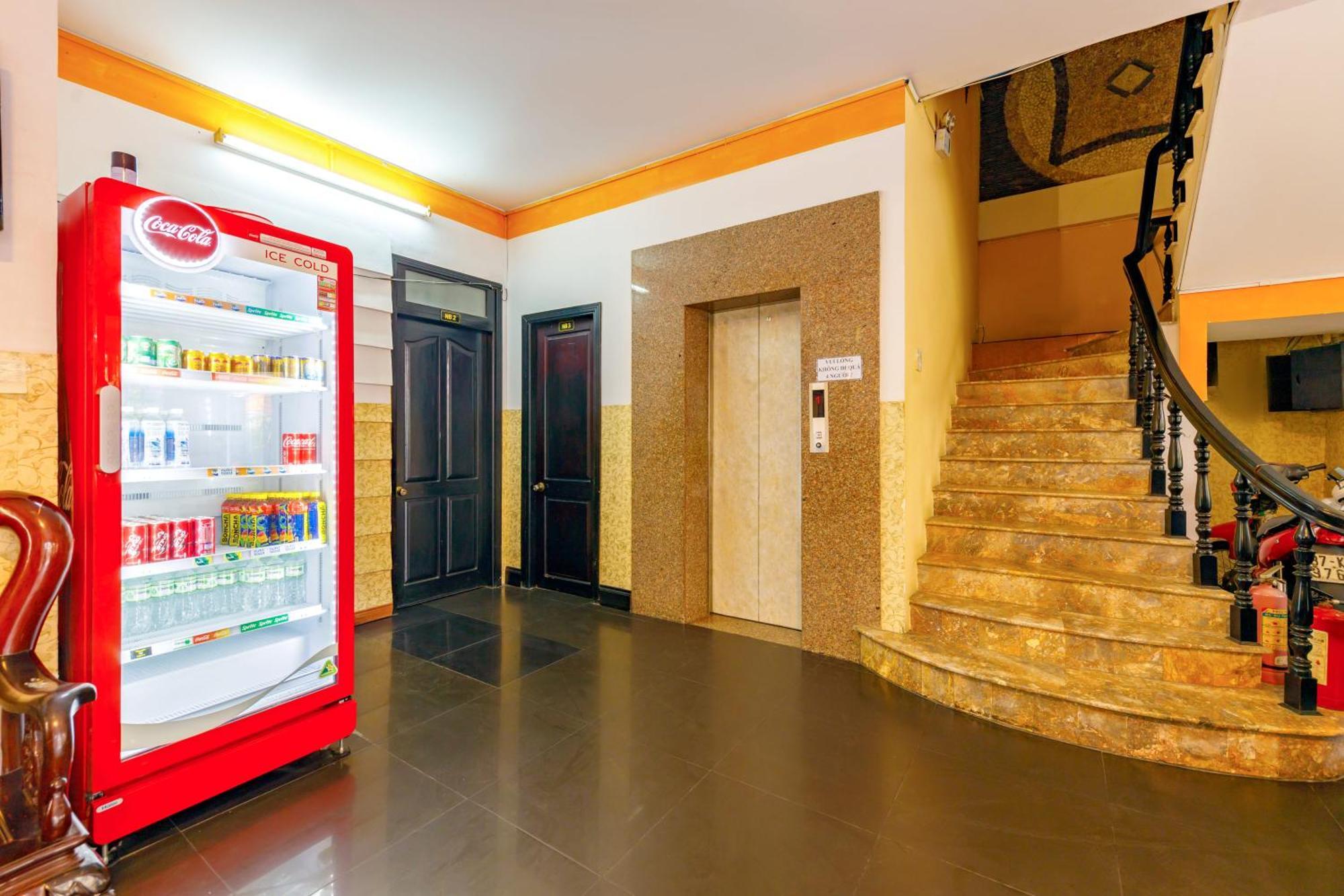 Ponys Hotel Nha Trang Exterior foto