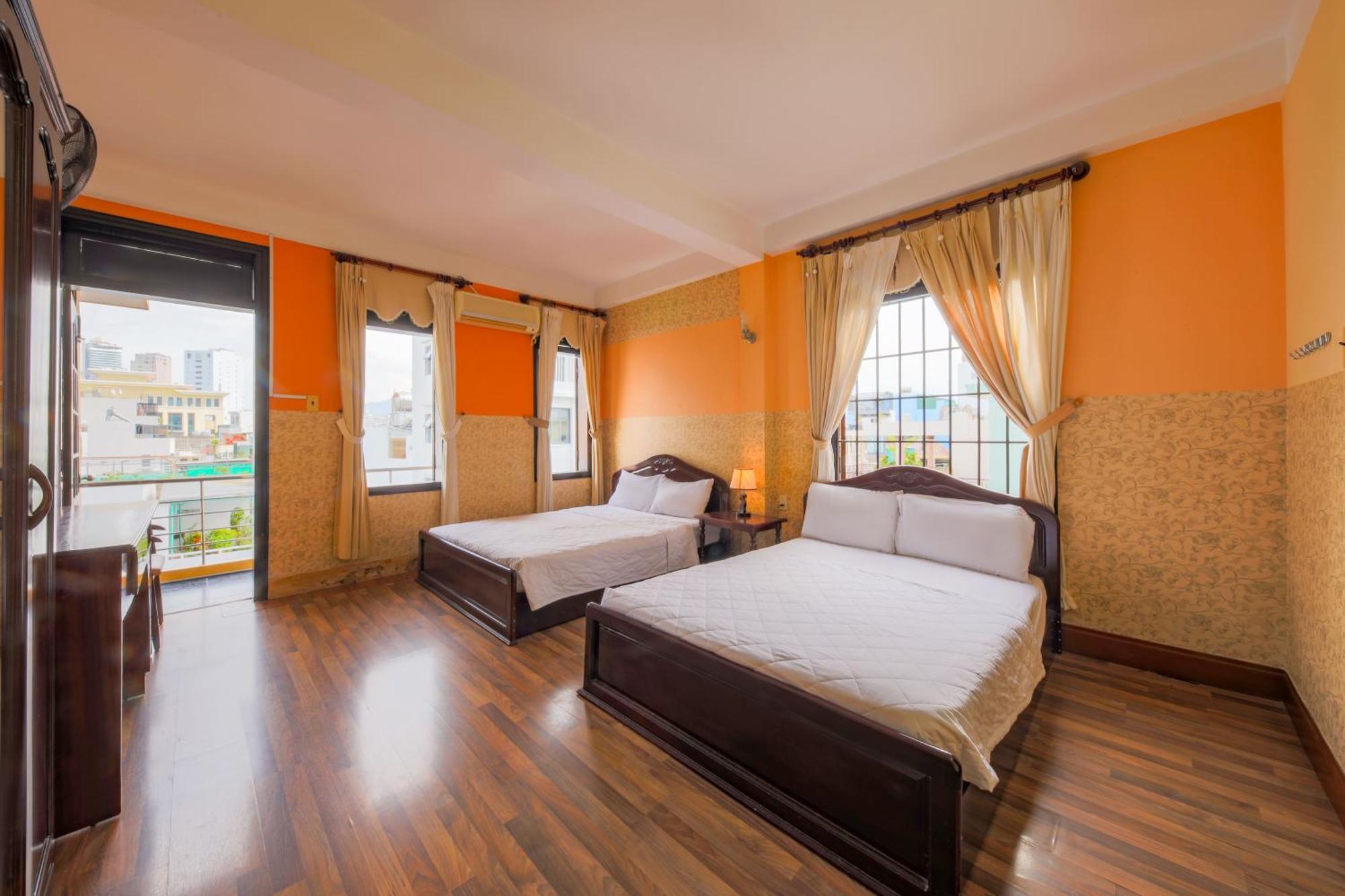 Ponys Hotel Nha Trang Exterior foto