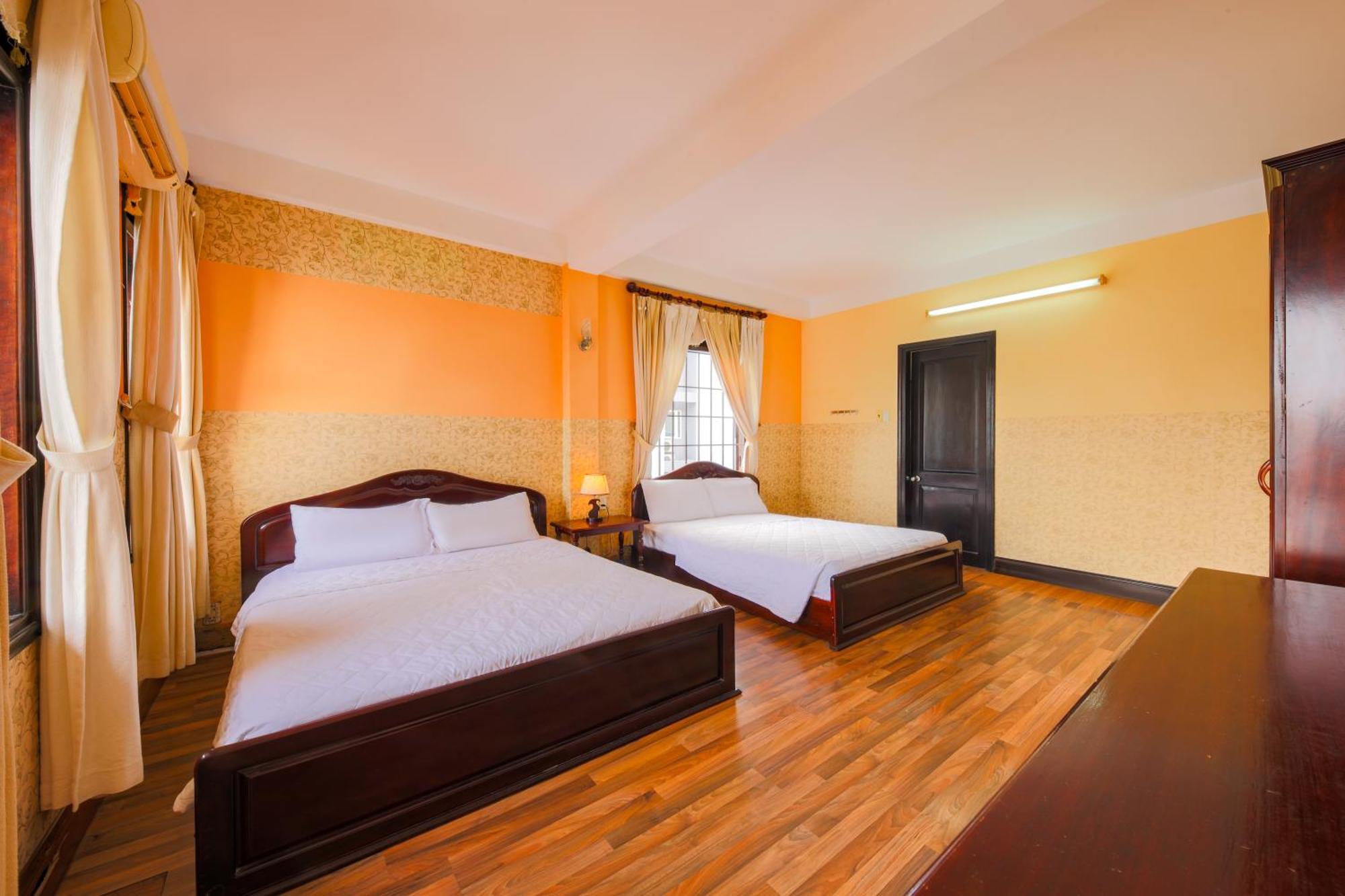 Ponys Hotel Nha Trang Exterior foto