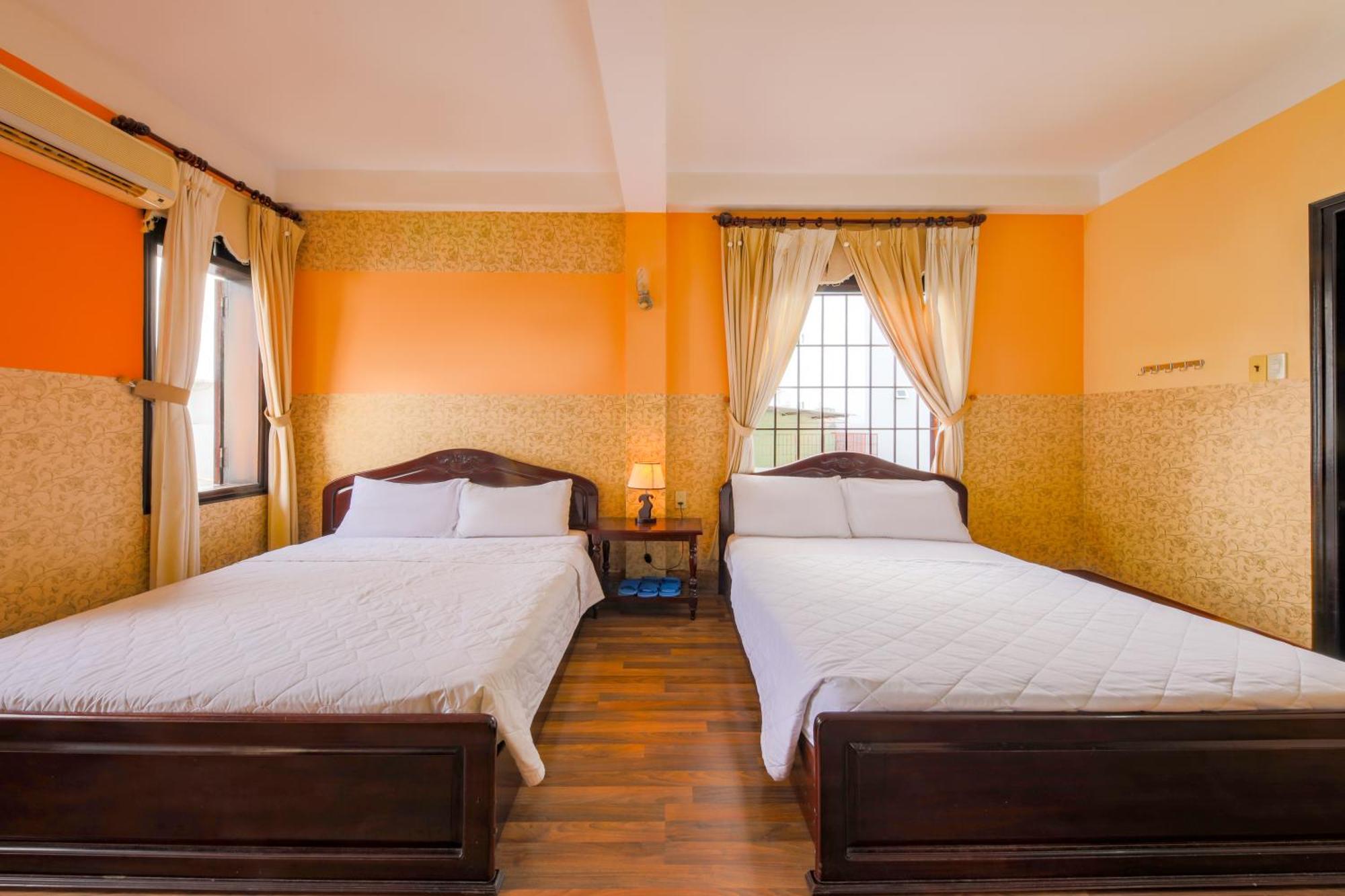 Ponys Hotel Nha Trang Exterior foto