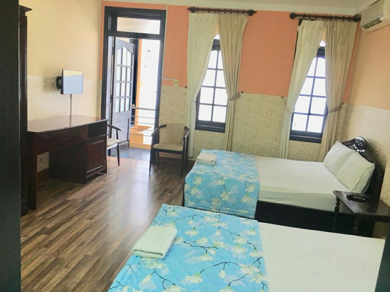 Ponys Hotel Nha Trang Exterior foto