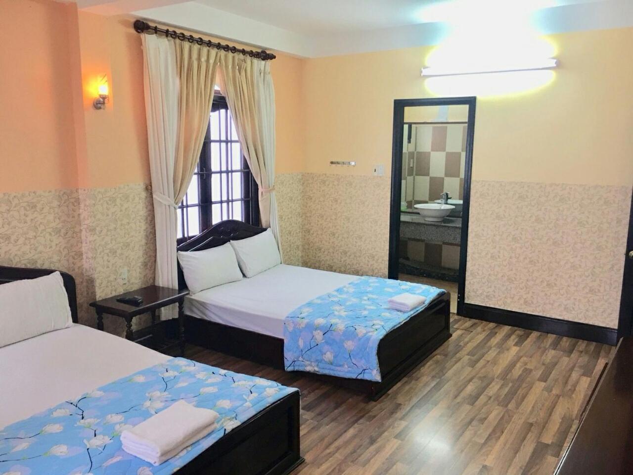 Ponys Hotel Nha Trang Exterior foto