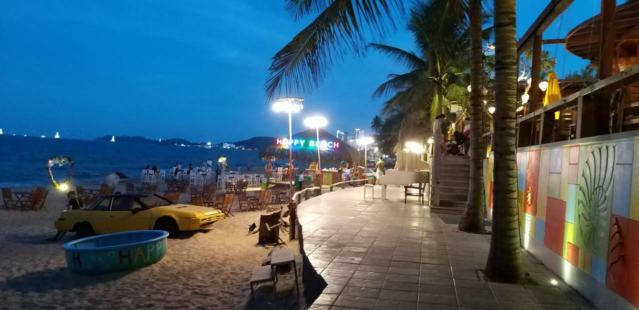 Ponys Hotel Nha Trang Exterior foto