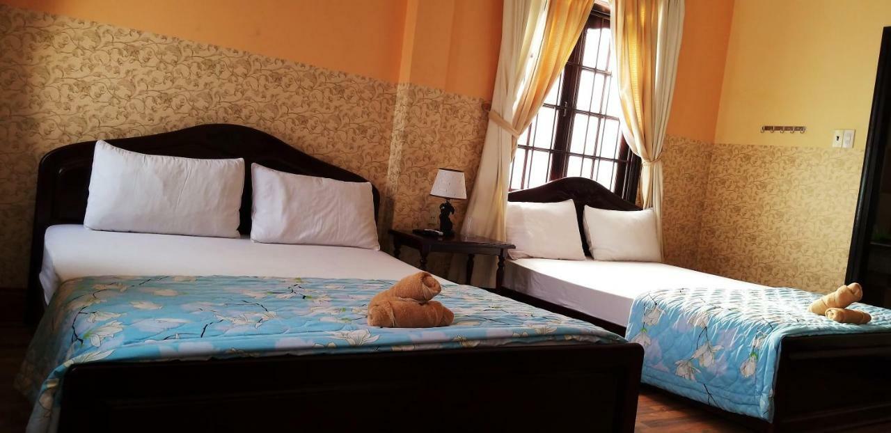 Ponys Hotel Nha Trang Exterior foto