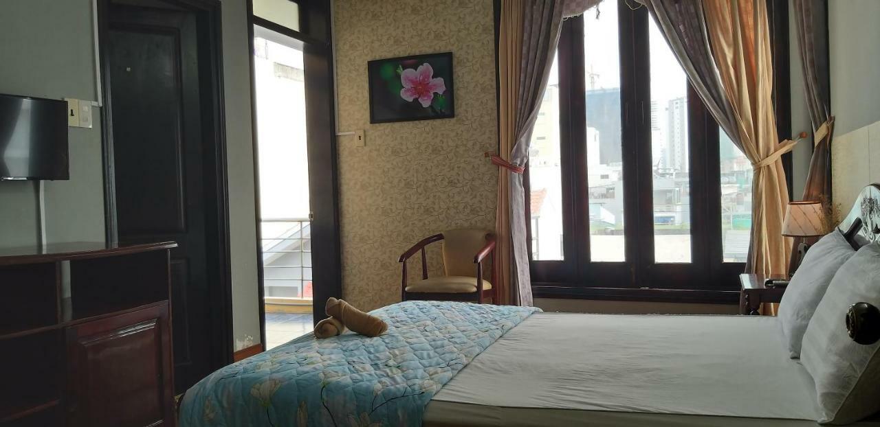 Ponys Hotel Nha Trang Exterior foto